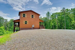Murphy Cabin w/ Hot Tub, Fire Pit & Mountain Views
