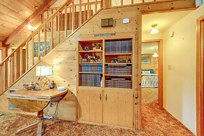 Countryside Views: Family-friendly Badger Cabin