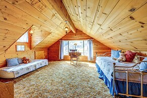 Countryside Views: Family-friendly Badger Cabin