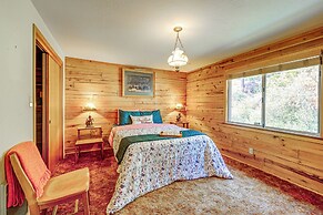 Countryside Views: Family-friendly Badger Cabin