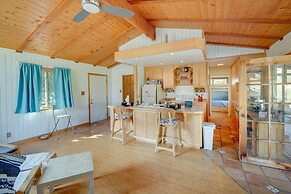 Scenic Kernville Getaway w/ Deck & Mountain Views!