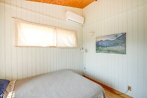 Scenic Kernville Getaway w/ Deck & Mountain Views!