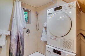 Lakefront Snohomish Cottage w/ Private Dock!