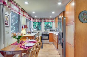 Lakefront Snohomish Cottage w/ Private Dock!