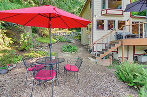 Lakefront Snohomish Cottage w/ Private Dock!