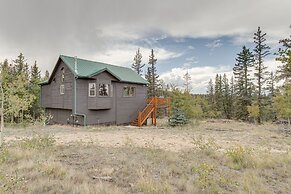 Jefferson Mountain Cabin w/ Private Deck & Grill!