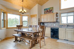 Jefferson Mountain Cabin w/ Private Deck & Grill!