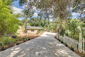 Cozy Escondido Escape Near Hiking & Downtown!