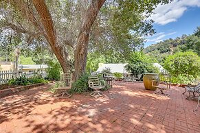 Cozy Escondido Escape Near Hiking & Downtown!