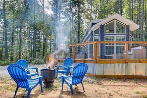Tree-lined Cabin w/ Grill in Penrose!