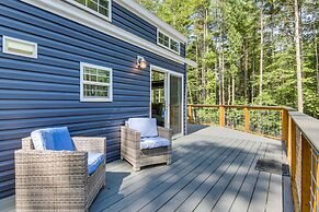 Tree-lined Cabin w/ Grill in Penrose!