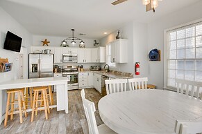 Sunny Atlantic City Home: Walk to Beach!