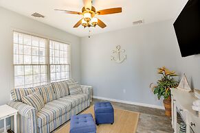 Sunny Atlantic City Home: Walk to Beach!