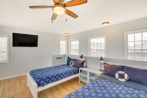 Sunny Atlantic City Home: Walk to Beach!