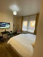 Alphastudio-leeds-walk 2-city-centre-freepark-wifi