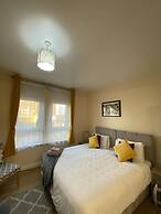 Alphastudio-leeds-walk 2-city-centre-freepark-wifi