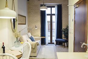 Stay Komodo Byron Suites