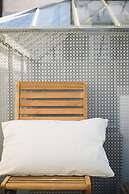 Stay Komodo Byron Suites