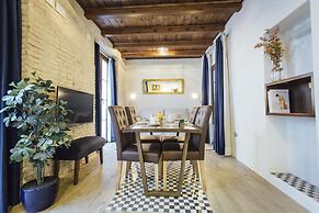 Stay Komodo Byron Suites