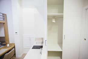 Stay Komodo Byron Suites