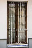 Stay Komodo Byron Suites