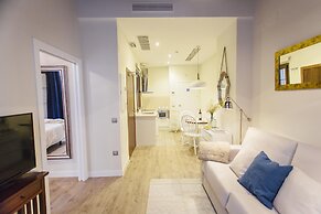 Stay Komodo Byron Suites