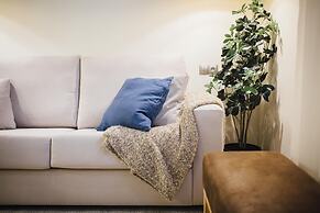 Stay Komodo Byron Suites