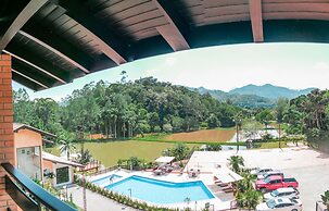 Village du Lac Hotel