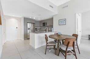 Modern Downtown Doral One-Bedroom Apt