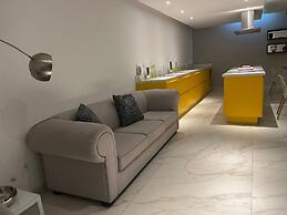 Elegance Suítes Carvalho