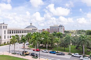 Modern Studio in Downtown Doral