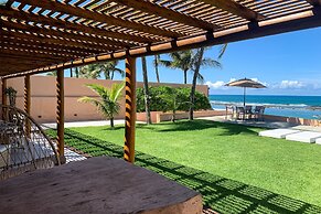 Casa pé na areia com 05 suítes