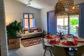 Casa pé na areia com 05 suítes