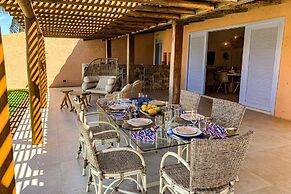 Casa pé na areia com 05 suítes