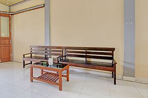 SPOT ON 92515 Timoti Guest House