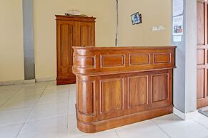 SPOT ON 92515 Timoti Guest House