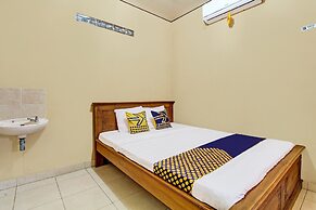 SPOT ON 92515 Timoti Guest House