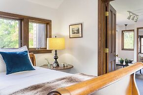 Wellspring by Avantstay Indoor Pool + Views