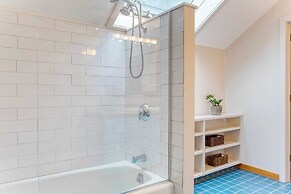 Wellspring by Avantstay Indoor Pool + Views