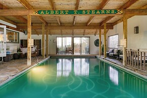 Wellspring by Avantstay Indoor Pool + Views