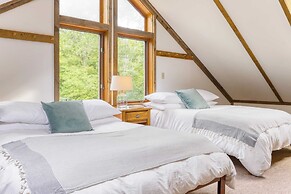 Wellspring by Avantstay Indoor Pool + Views