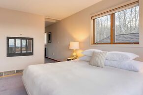 Wellspring by Avantstay Indoor Pool + Views