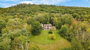 Wellspring by Avantstay Indoor Pool + Views