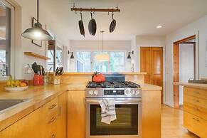 Wellspring by Avantstay Indoor Pool + Views