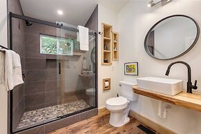 Artists Palette by Avantstay Colorful Retreat