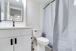 Modern apartment in the center Pentagon