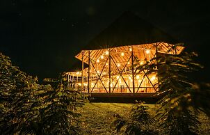 Aardvark Safari Lodge