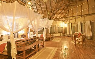 Aardvark Safari Lodge