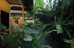 Sari Gong Guest House, A Trishula Collection