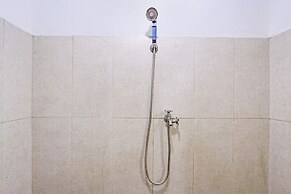 SPOT ON 92531 Pacar Guesthouse